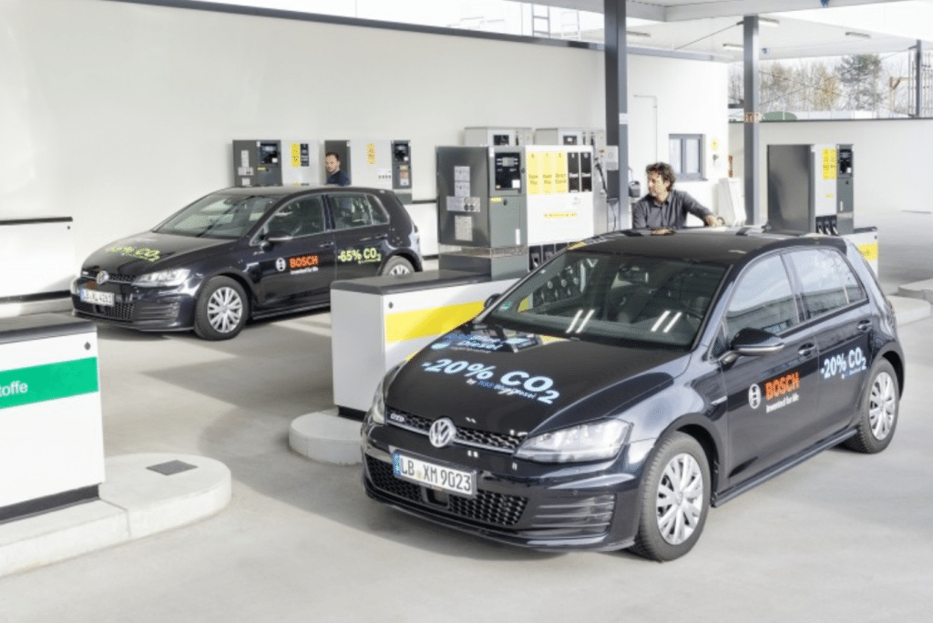 This concept involves collaborating with airports to develop a stepped approach to decarbonise airport facilities, ground operations and transport using hydrogen.