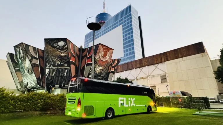 FliX Autobuses