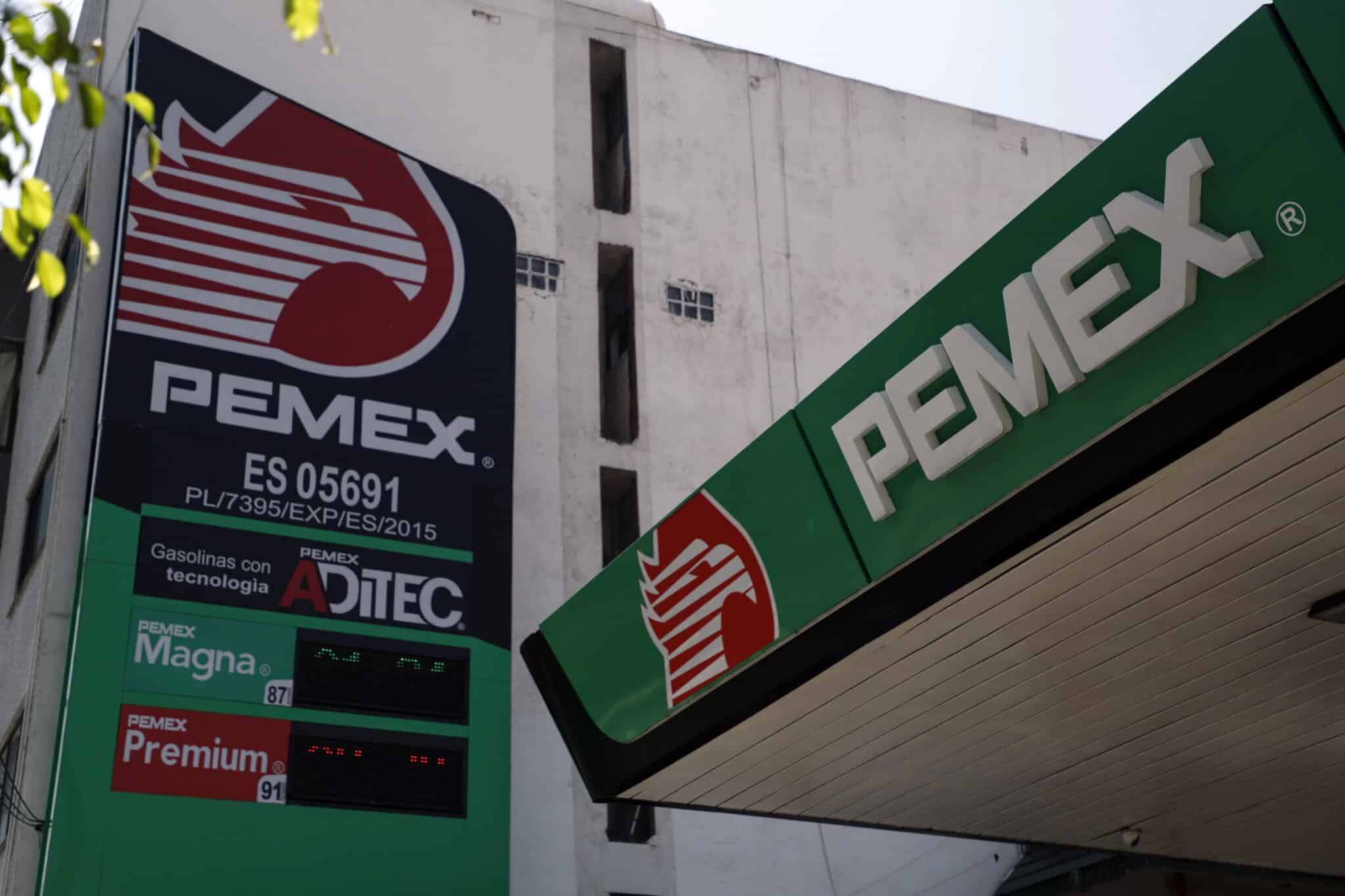 Pemex suspende cargamento de crudo con destino a Cuba