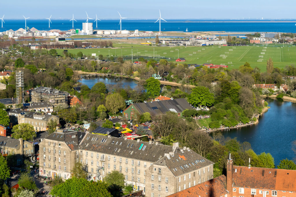 "Copenhagen Areal with a view of Freetown Christiania" Depositphotos