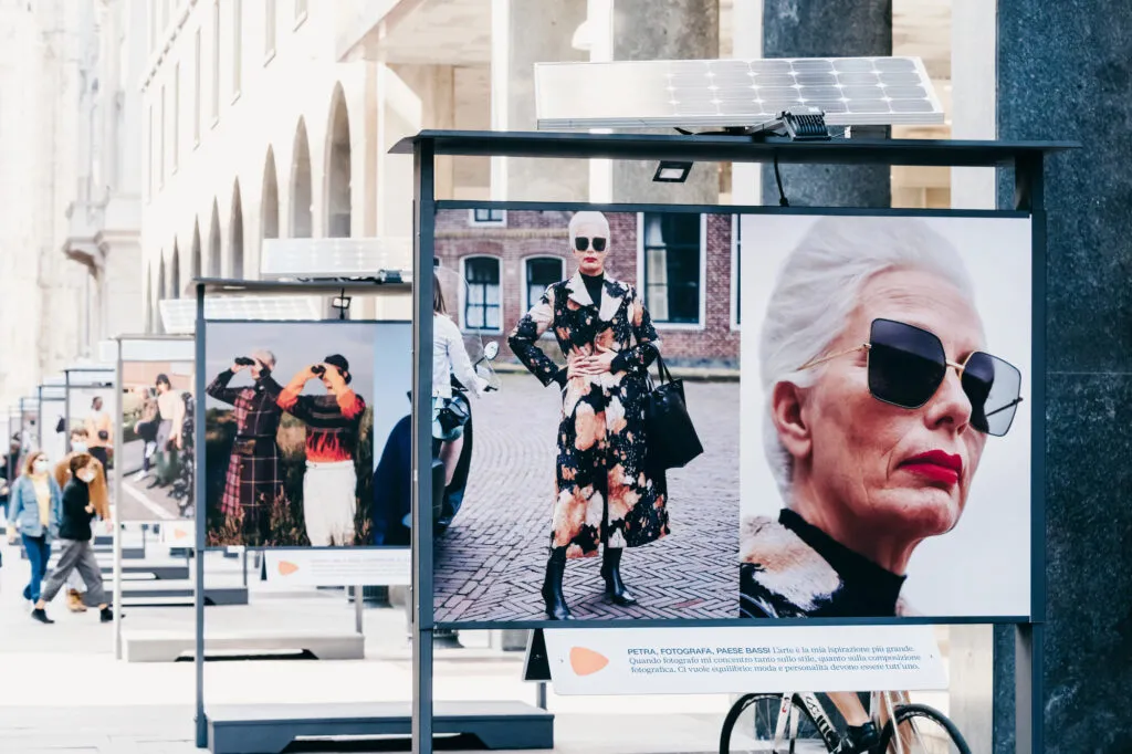 Fast Fashion; Depositphotos