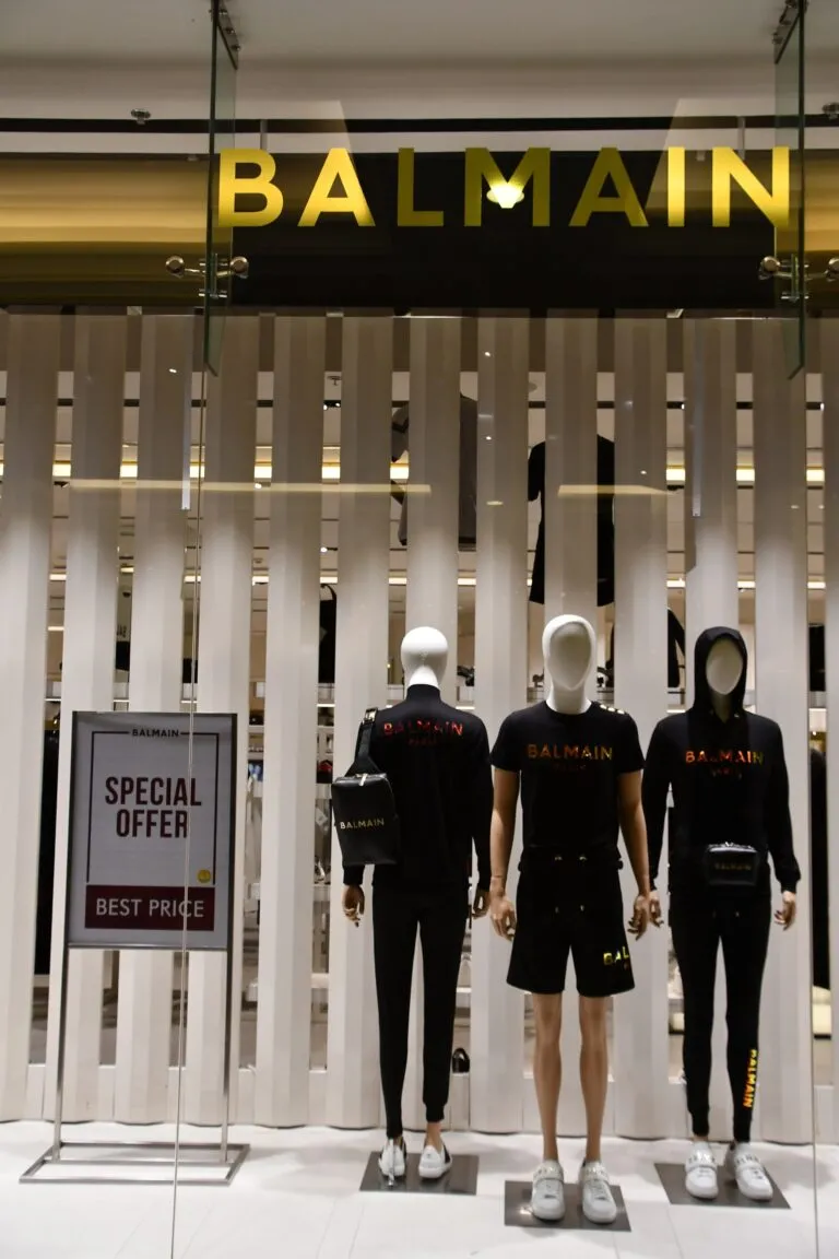 Lujo hygital; Depositphotos