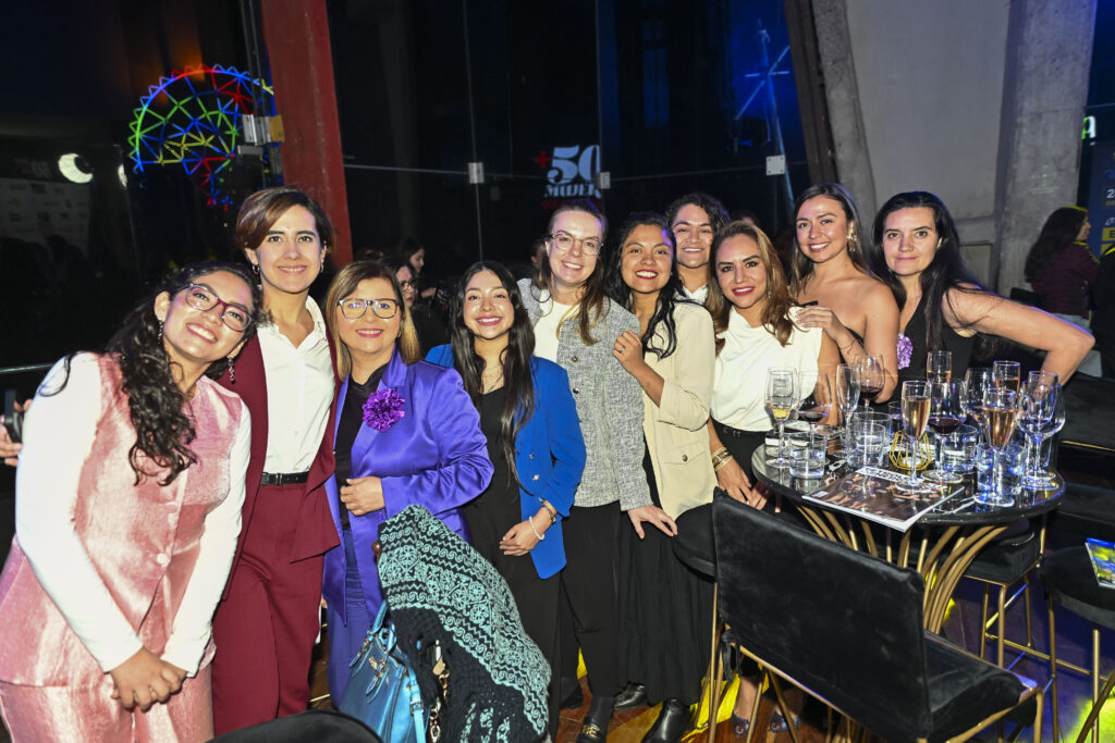 50 mujeres que inspiran - Petróleo y Energía