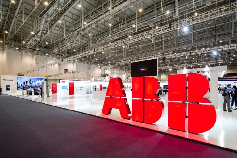 Demanda eléctrica global crecerá 30% y ABB responde con inversión millonaria