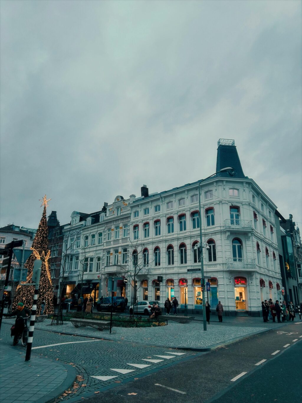 Guía AURUM de regalos;pexels-nardosberehe - Petróleo y Energía Guía AURUM de regalos;pexels-nardosberehe