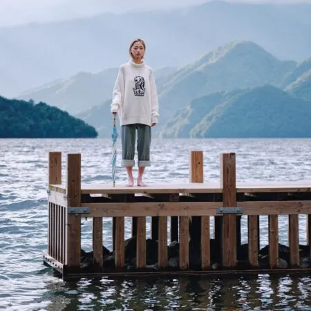 fuente: https://www.ritzcarlton.com/en/journey/travel-interests/arts-culture-design/late-checkout/