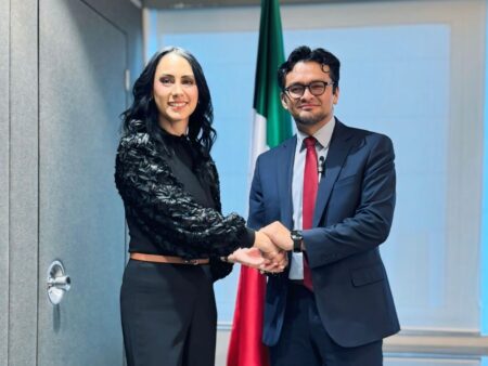 AMAEM se presenta como la principal plataforma de almacenamiento y movilidad eléctrica en México
