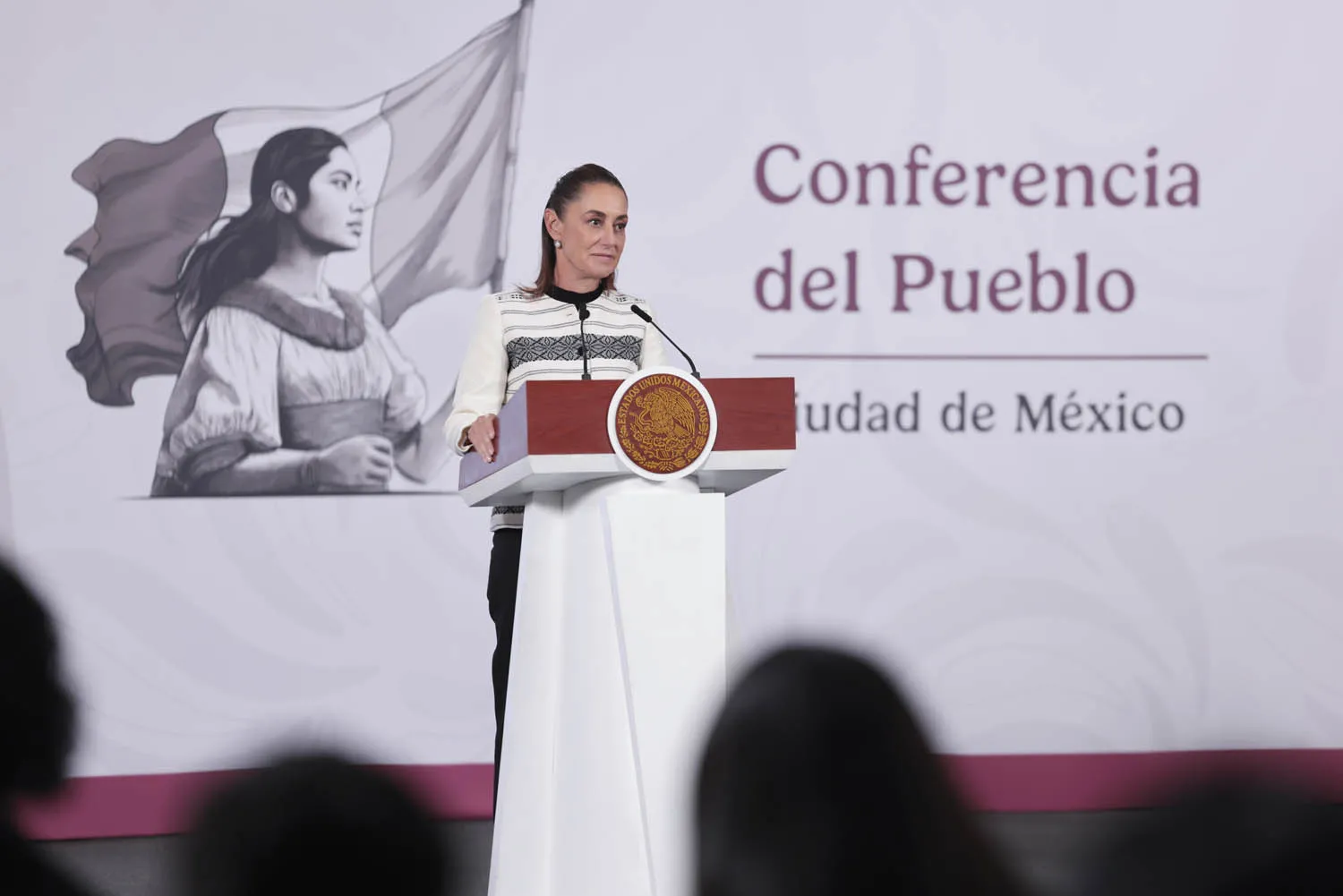 Sheinbaum reactiva Amigo GNL, pero preocupa dependencia gasera e impacto ambiental