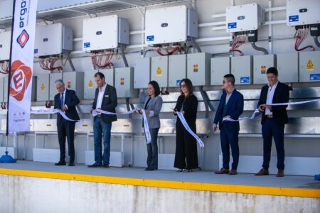 Quirmex inaugura su sistema de almacenamiento de energía y su tercer proyecto solar