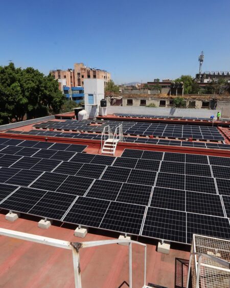 OEM inaugura planta fotovoltaica en la colonia San Rafael y avanza hacia un edificio 100% sustentable