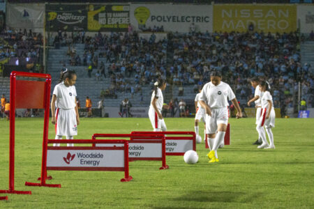 Las y los estudiantes fueron seleccionados por formar parte de los equipos representativos de fútbol de su institución