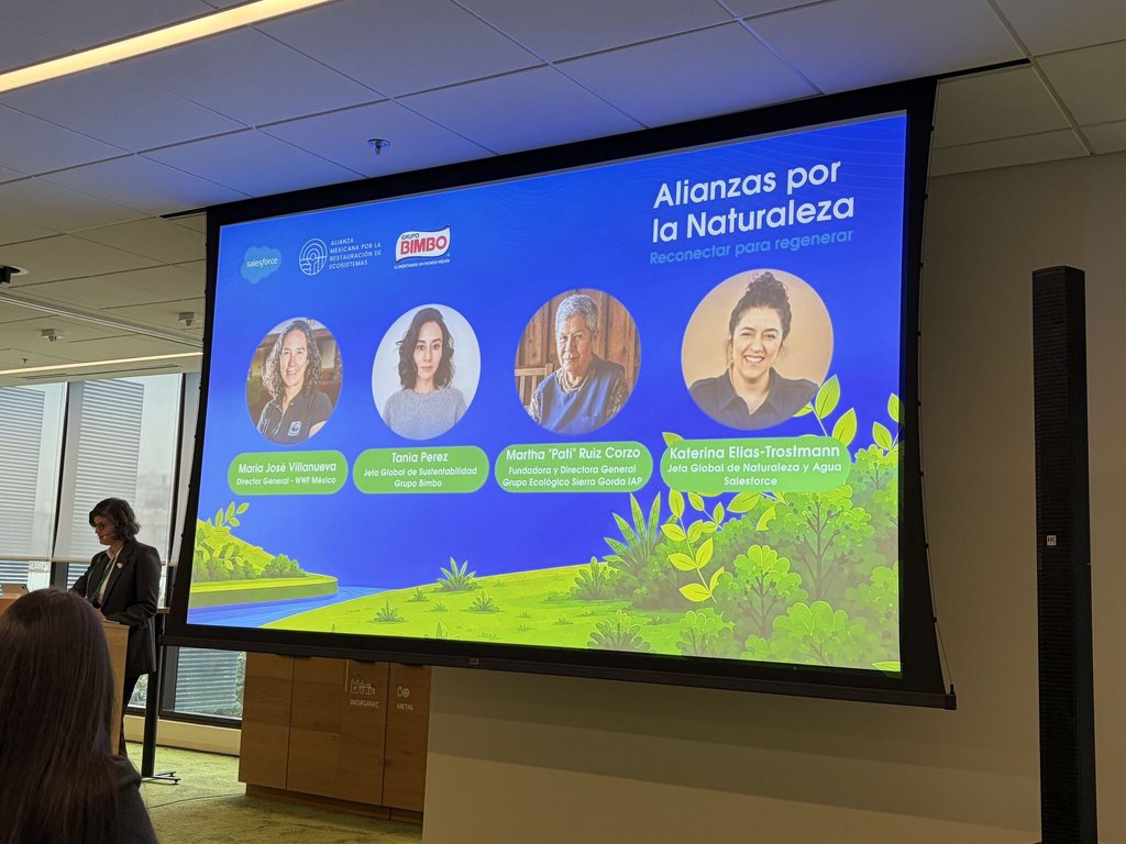 1787673979724 - Petróleo y Energía Large blue conference slide featuring 'Alianzas por la Naturaleza' with sponsor logos and circular headshots of speakers along the bottom.
