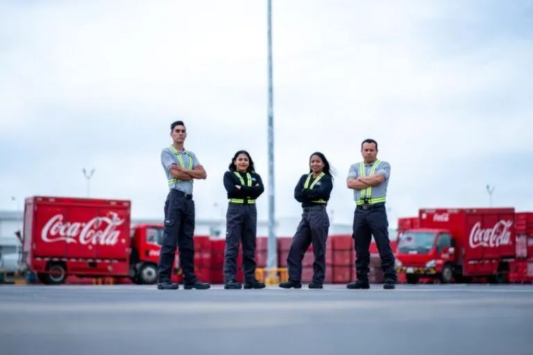 Coca-Cola FEMSA no solo fortalece su posicionamiento dentro del mercado bursátil mexicano, sino que también refleja una tendencia creciente en la que las empresas con mejores prácticas de sostenibilidad