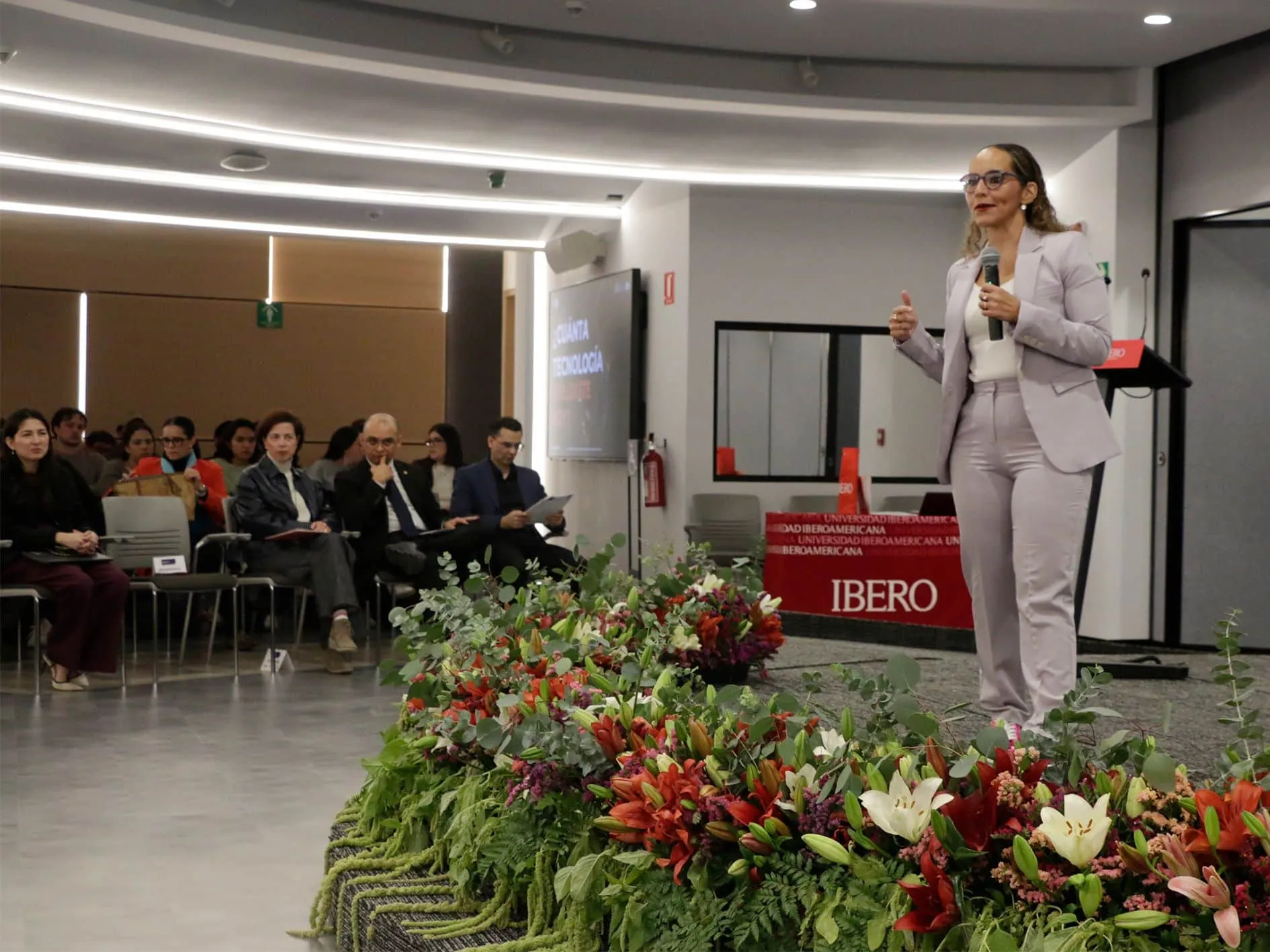 Adopción de IA en negocios y sus retos económicos