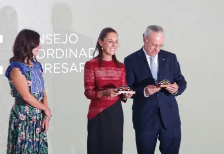 Sheinbaum anuncia inversión histórica de 8.4 billones en obra pública para este sexenio